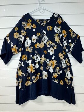Lane Bryant Navy Floral V-Neck Tunic with Mustard and White Blooms